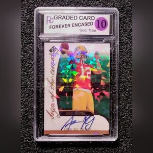 Aaron Rodgers Green Bay Packers MVP Cracked Ice Autograph Football Rookie Card